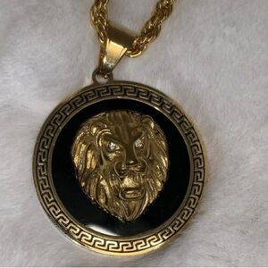 NWT Greek Key Motif Lion Necklace Anthony Jacobs 24” Chain Goldtone